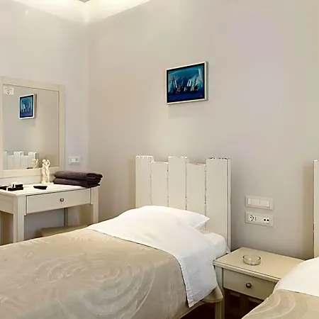 Hotel Adriana 3*