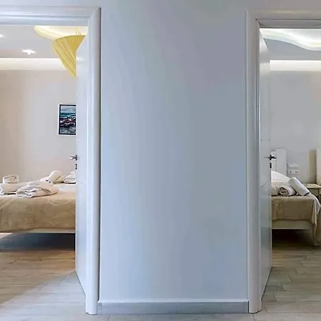Adriana Hotel 3*