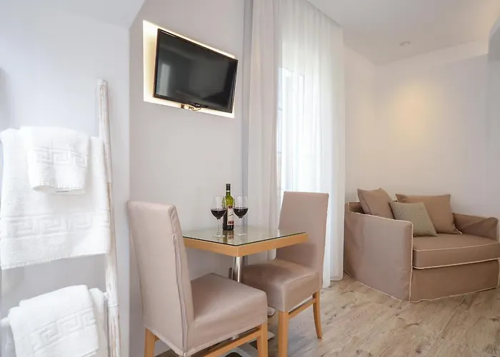 Adriana آغيوس بروكوبيوس